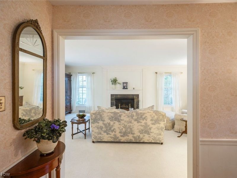 2748 Belvoir Boulevard, Shaker Heights, OH 44122 Photo 5