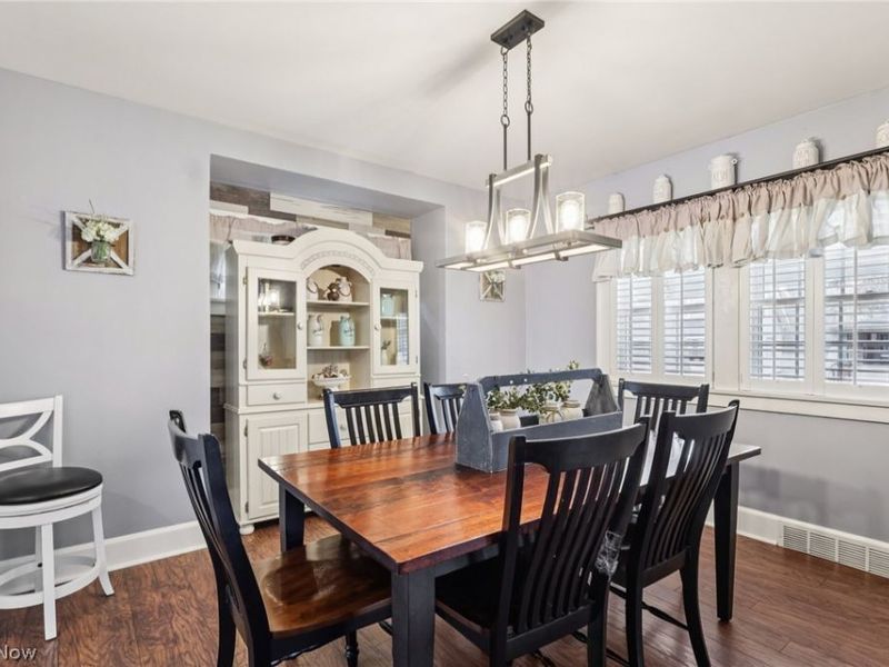 310 W Wood Street , Lowellville, OH 44436 Photo 10