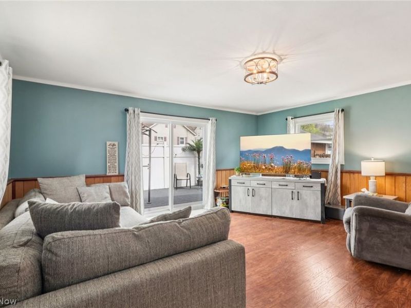 310 W Wood Street , Lowellville, OH 44436 Photo 12