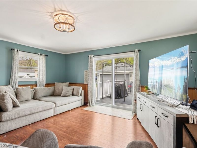 310 W Wood Street , Lowellville, OH 44436 Photo 13