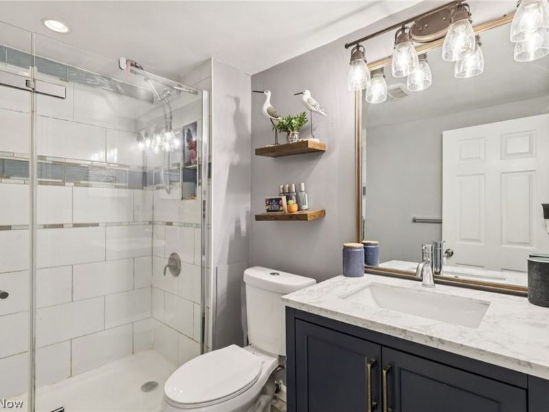 310 W Wood Street , Lowellville, OH 44436 Photo 16