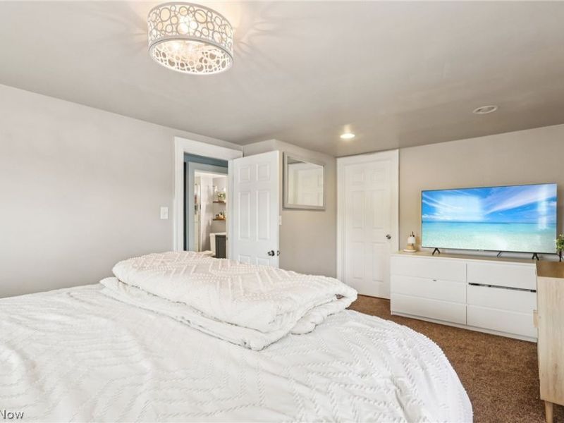 310 W Wood Street , Lowellville, OH 44436 Photo 18