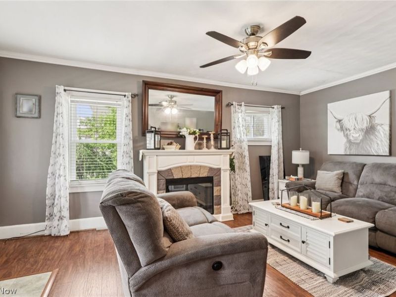 310 W Wood Street , Lowellville, OH 44436 Photo 8