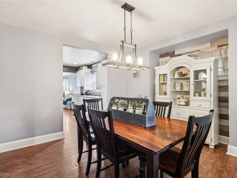 310 W Wood Street , Lowellville, OH 44436 Photo 9