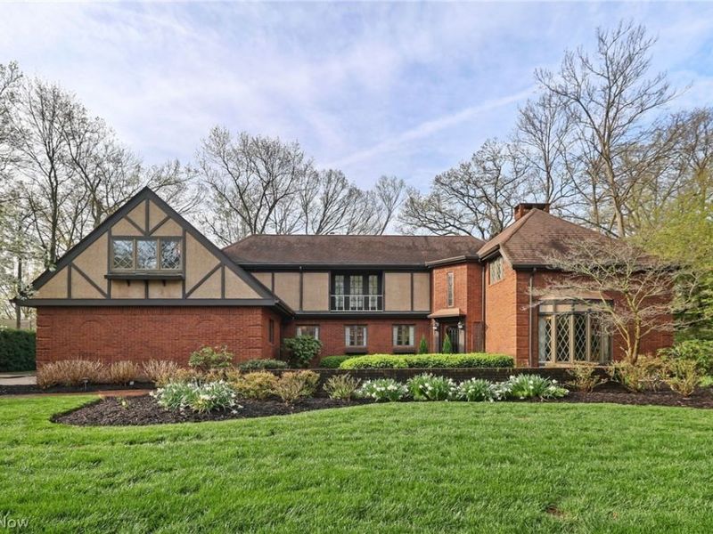 31215 Roxbury Park Drive , Bay Village, OH 44140 Photo 1