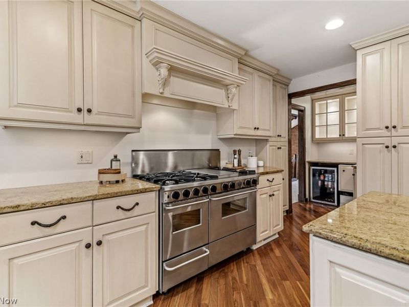 31215 Roxbury Park Drive , Bay Village, OH 44140 Photo 13