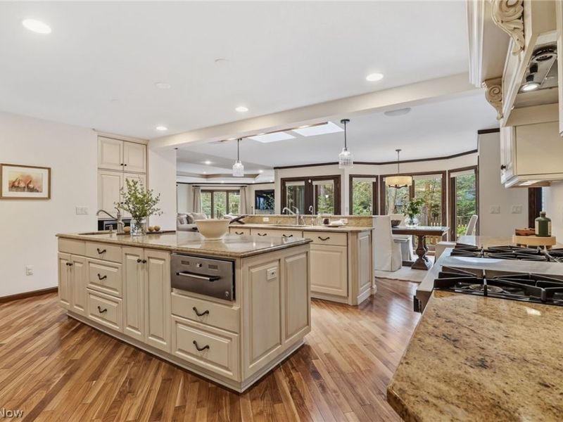 31215 Roxbury Park Drive , Bay Village, OH 44140 Photo 16