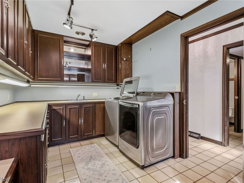 31215 Roxbury Park Drive , Bay Village, OH 44140 Photo 22