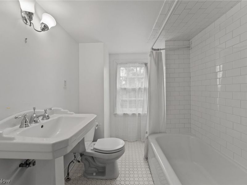 17640 S Woodland Road, Shaker Heights, OH 44120 Photo 27