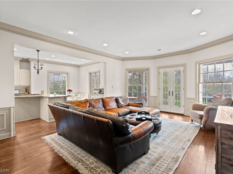 17640 S Woodland Road, Shaker Heights, OH 44120 Photo 8