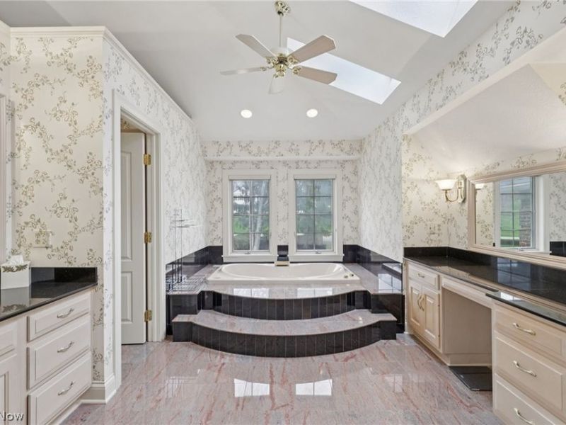 2850 Roundhill Road , Akron, OH 44333 Photo 18