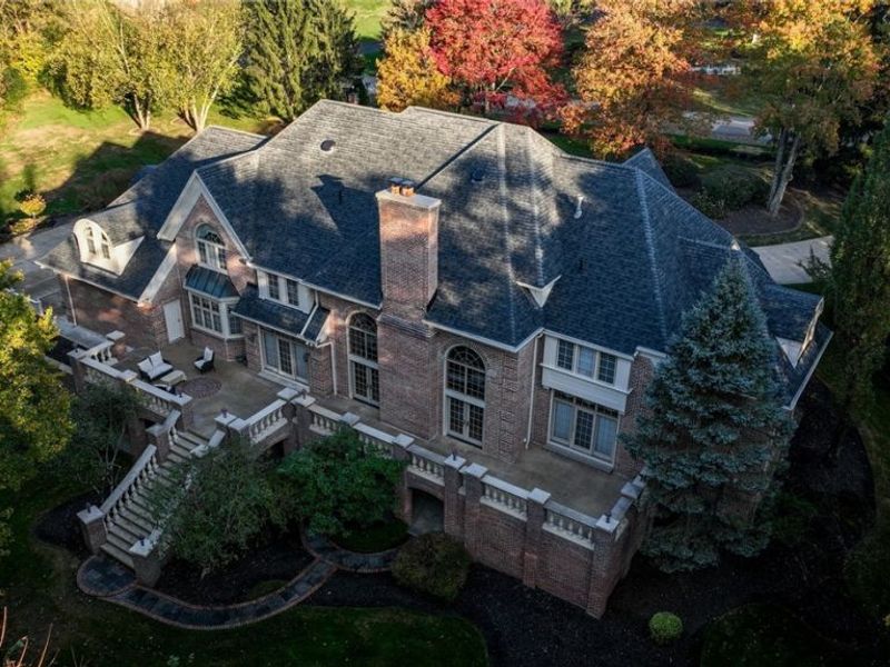 2850 Roundhill Road , Akron, OH 44333 Photo 3