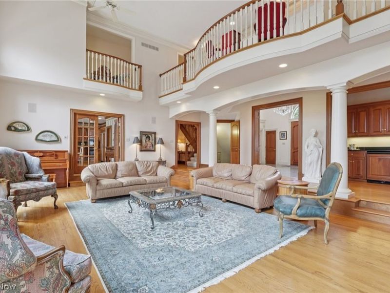 2850 Roundhill Road , Akron, OH 44333 Photo 6