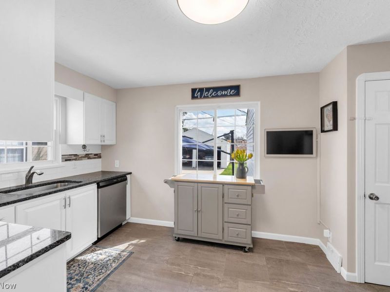 19347 Purnell Avenue , Rocky River, OH 44116 Photo 11