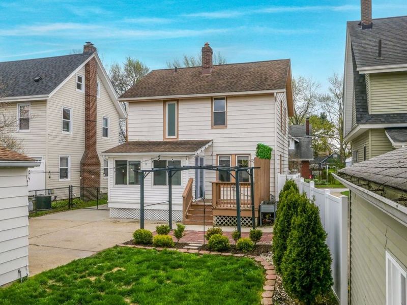 731 Notre Dame Avenue , Cuyahoga Falls, OH 44221 Photo 28