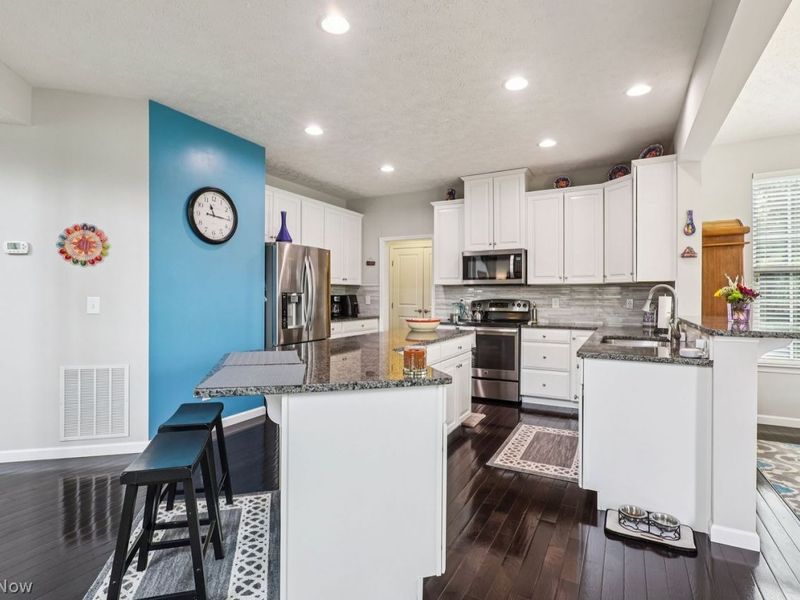 817 Hilliary Lane , Aurora, OH 44202 Photo 13