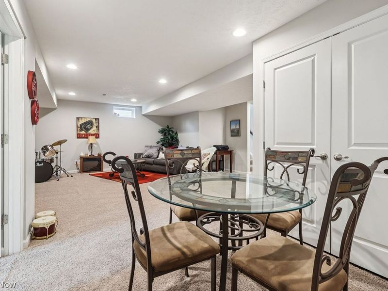 817 Hilliary Lane , Aurora, OH 44202 Photo 35