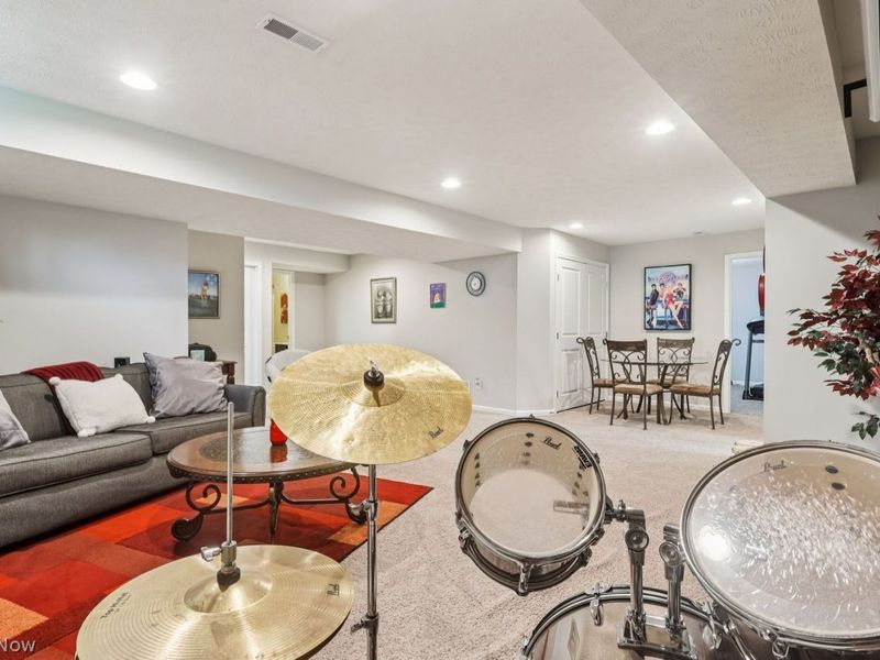 817 Hilliary Lane , Aurora, OH 44202 Photo 37