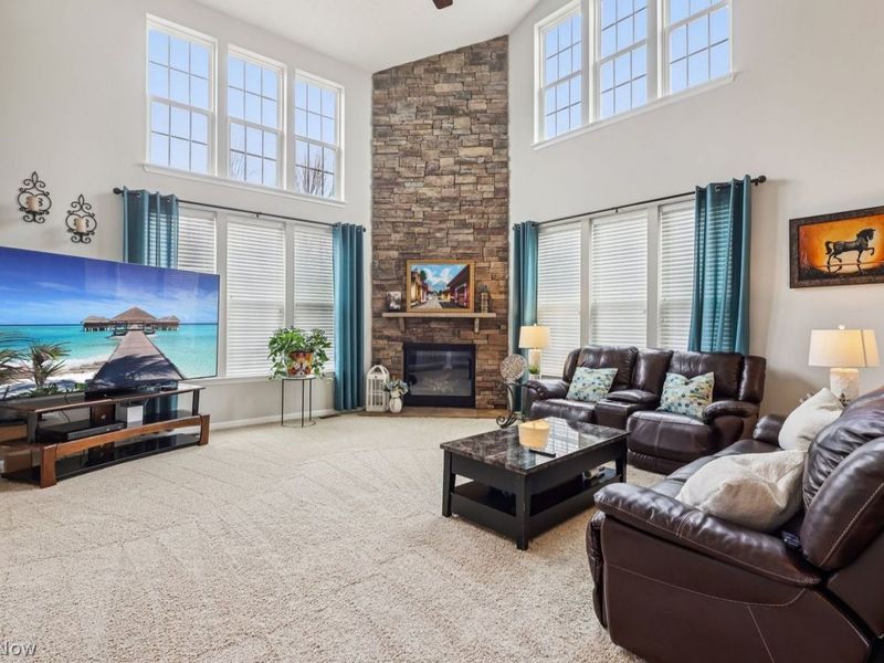 817 Hilliary Lane , Aurora, OH 44202 Photo 4