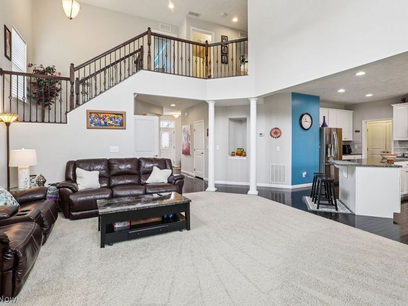 817 Hilliary Lane , Aurora, OH 44202 Photo 6