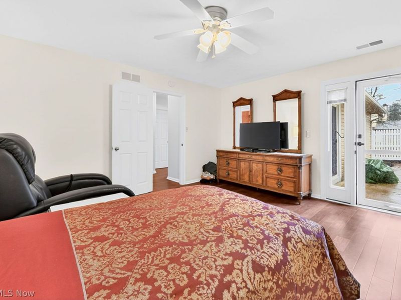 887 Wellsley Lane , Akron, OH 44313 Photo 19