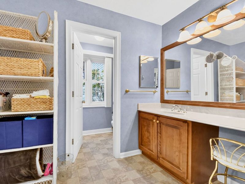 887 Wellsley Lane , Akron, OH 44313 Photo 20