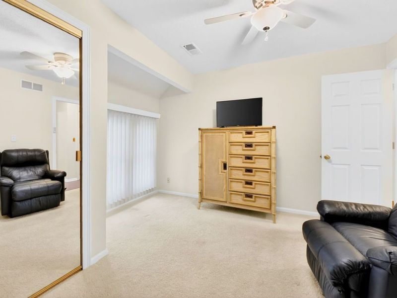 887 Wellsley Lane , Akron, OH 44313 Photo 25