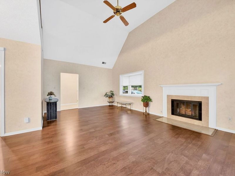 887 Wellsley Lane , Akron, OH 44313 Photo 9