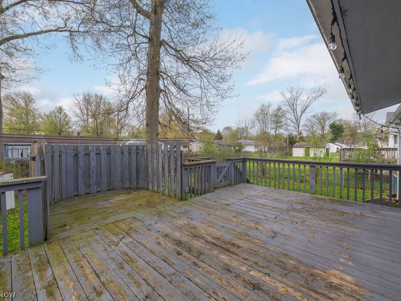 24763 Doe Drive, North Olmsted, OH 44070 Photo 11