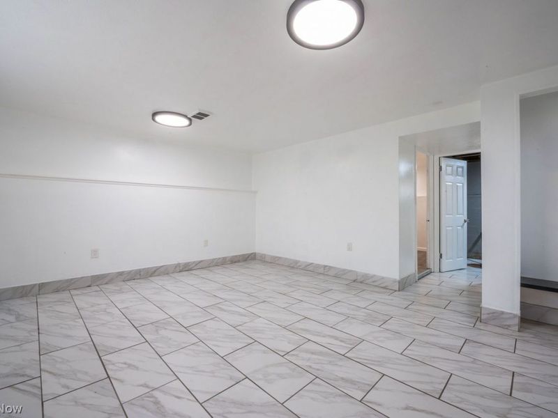 24763 Doe Drive, North Olmsted, OH 44070 Photo 15