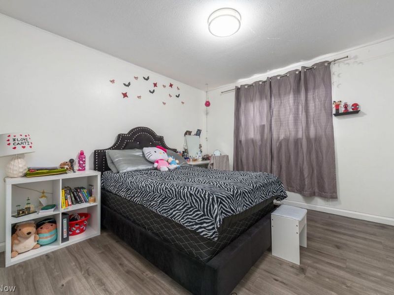 24763 Doe Drive, North Olmsted, OH 44070 Photo 32