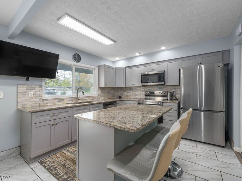 24763 Doe Drive, North Olmsted, OH 44070 Photo 44