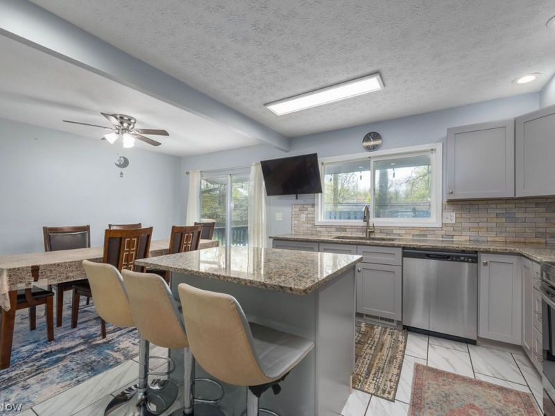 24763 Doe Drive, North Olmsted, OH 44070 Photo 49