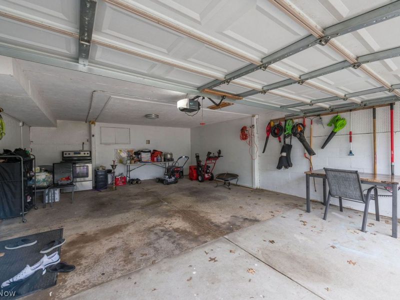 24763 Doe Drive, North Olmsted, OH 44070 Photo 50