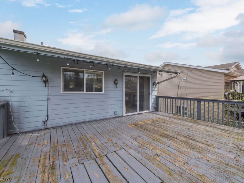 24763 Doe Drive, North Olmsted, OH 44070 Photo 9