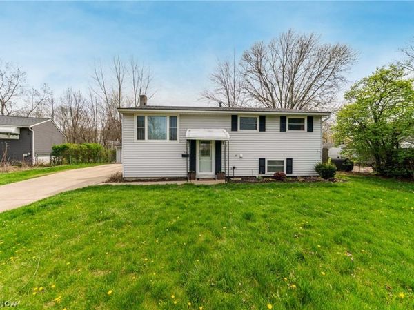 4761 James Road , North Ridgeville, OH 44039