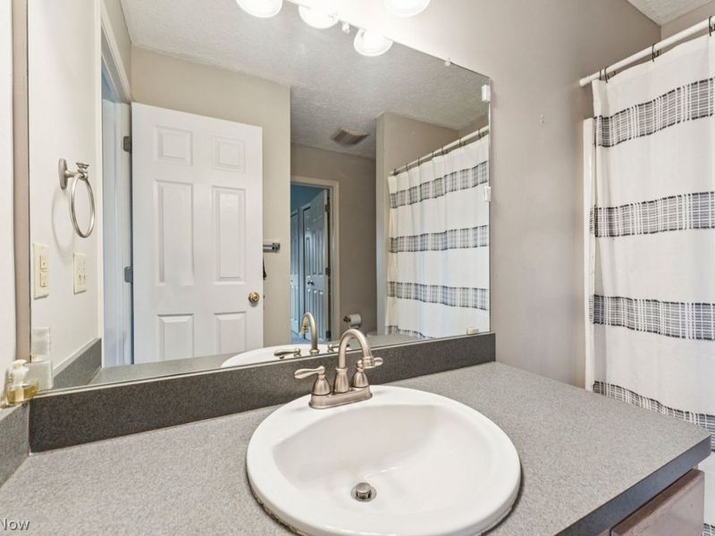 670 Hickory Hill Court, Streetsboro, OH 44241 Photo 25