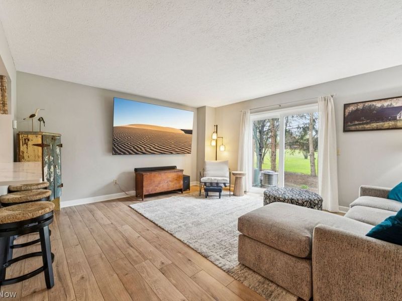 670 Hickory Hill Court, Streetsboro, OH 44241 Photo 7