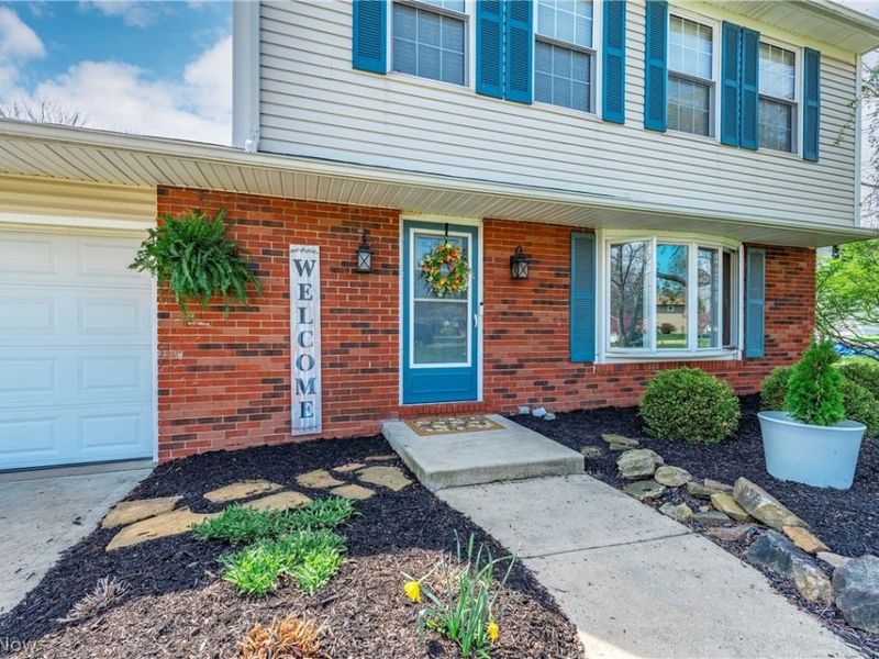 3215 Helen Drive, North Royalton, OH 44133 Photo 2