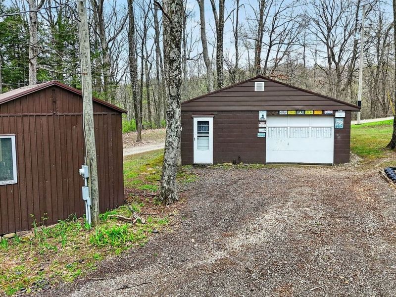 5042 Shawnee Drive , Carrollton, OH 44615 Photo 11