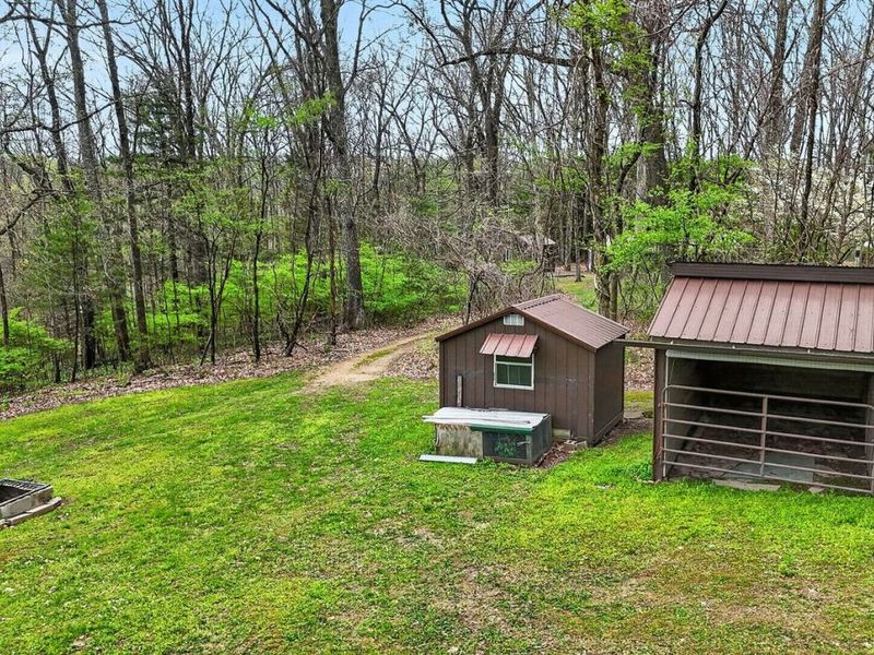 5042 Shawnee Drive , Carrollton, OH 44615 Photo 12