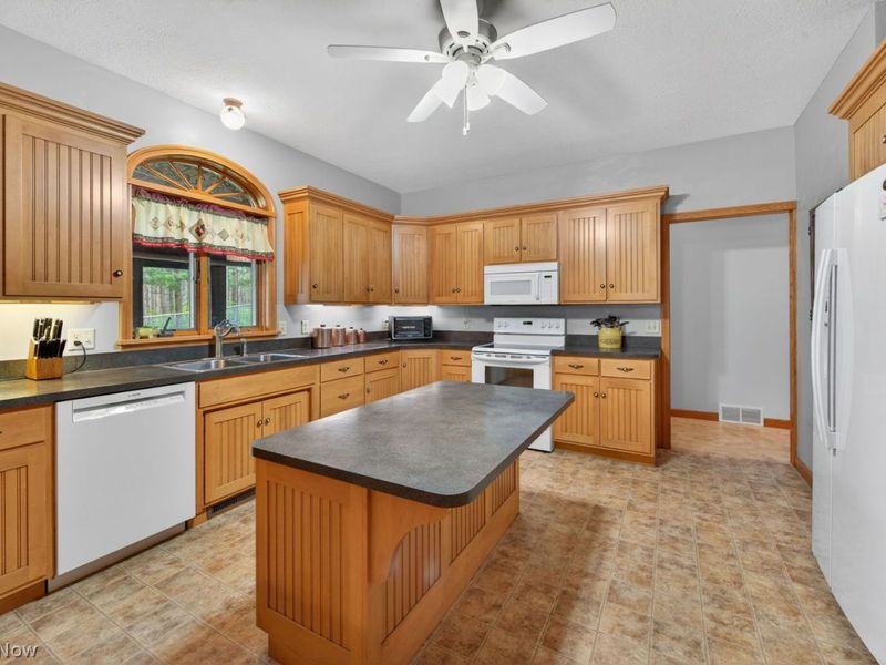 5042 Shawnee Drive , Carrollton, OH 44615 Photo 23