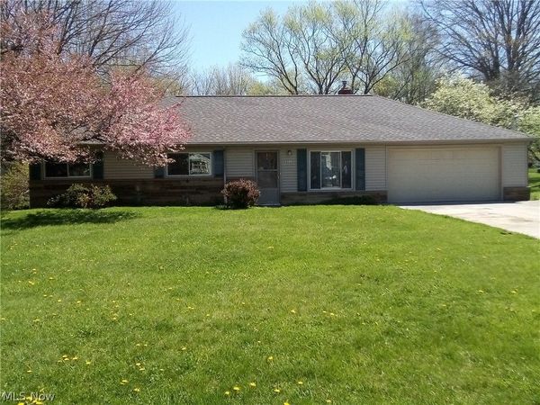 421 Harris Road , Richmond Heights, OH 44143