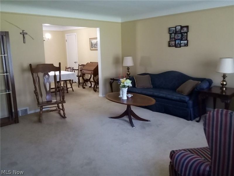 421 Harris Road, Richmond Heights, OH 44143 Photo 2