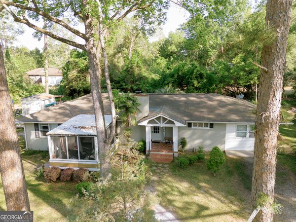 221 N Lake Drive, Sylvania, GA 30467