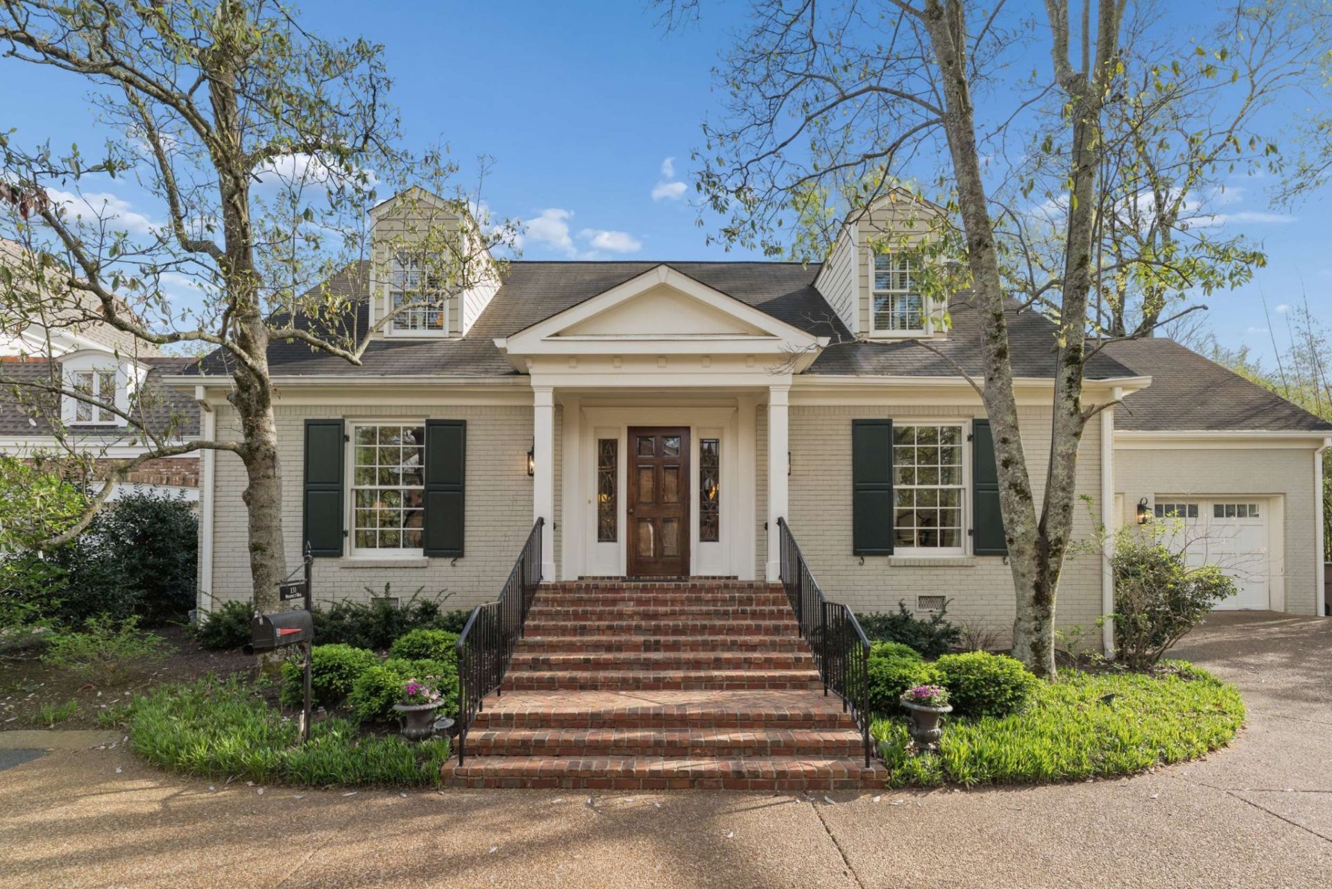 131 Prospect Hl , Nashville, TN 37205 Main Photo