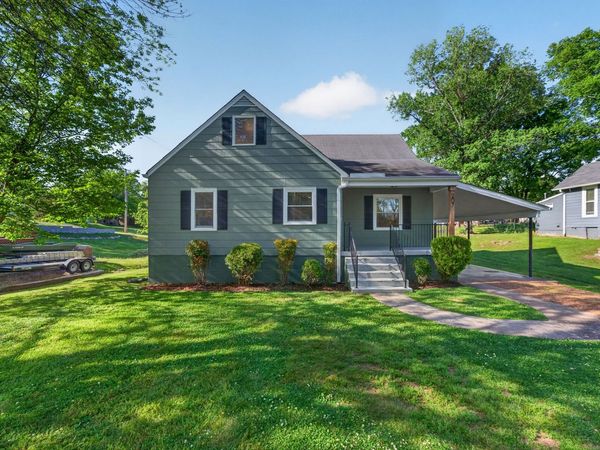 207 2nd Ave , Columbia, TN 38401