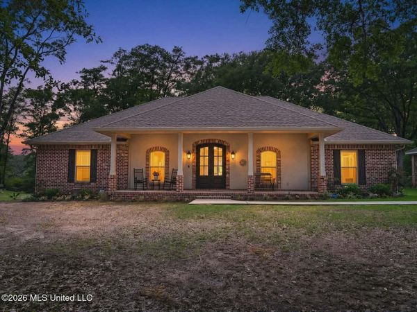 16123 Lake Drive W, Vancleave, MS 39565
