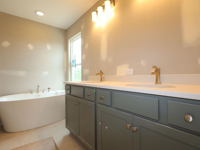 8725 Martin Lane, Plain City, OH 43064 Photo 18
