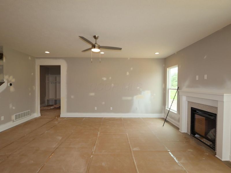 8725 Martin Lane, Plain City, OH 43064 Photo 6